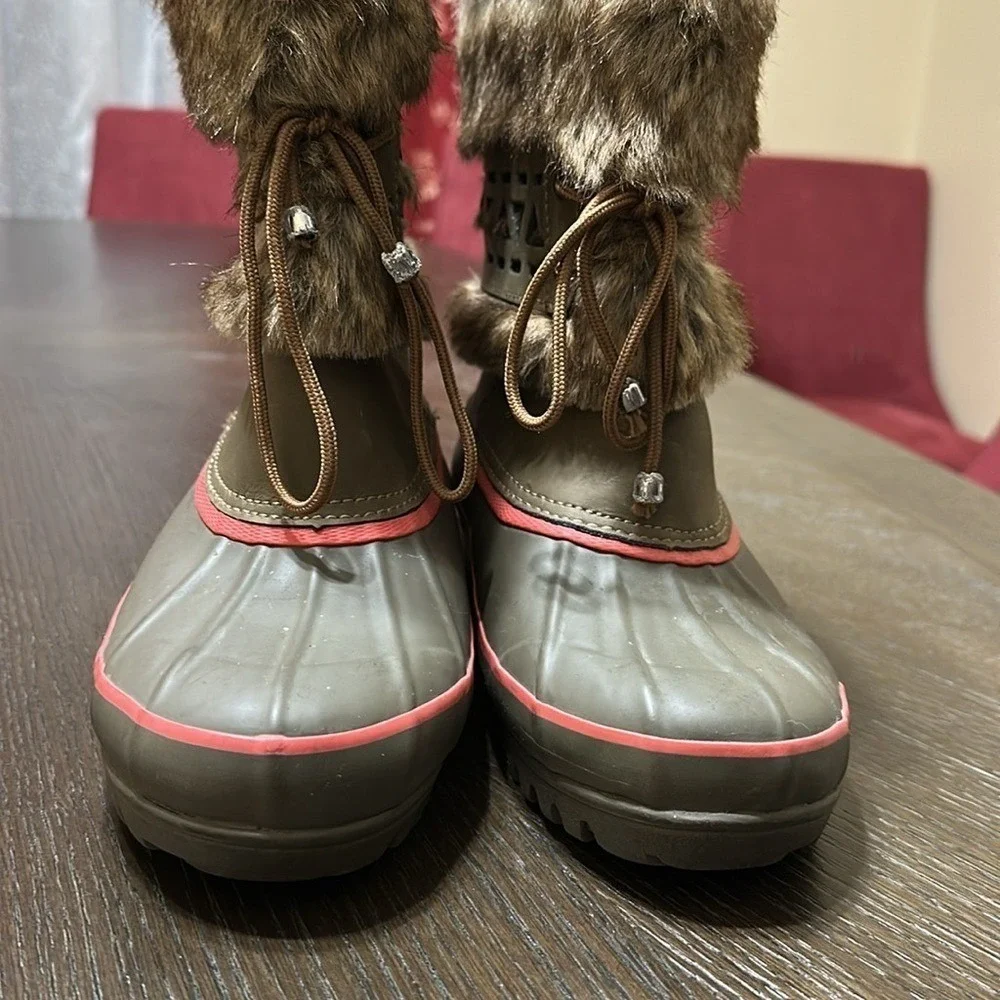 Khombu Womens Fur Lined Winter Snow Boots Waterproof Pink Trim Lace Up‎ Size 7